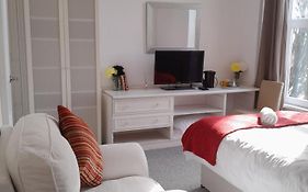 Ensuite Room Sketty R8